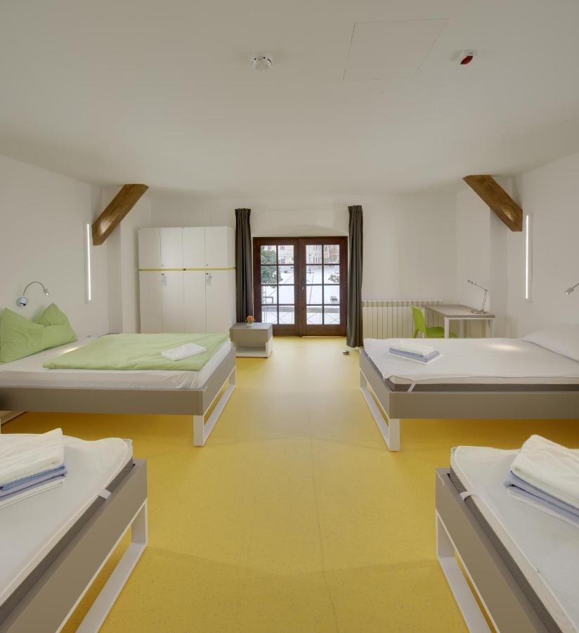 Hi Hostel Stara Pekara Osijek Extérieur photo